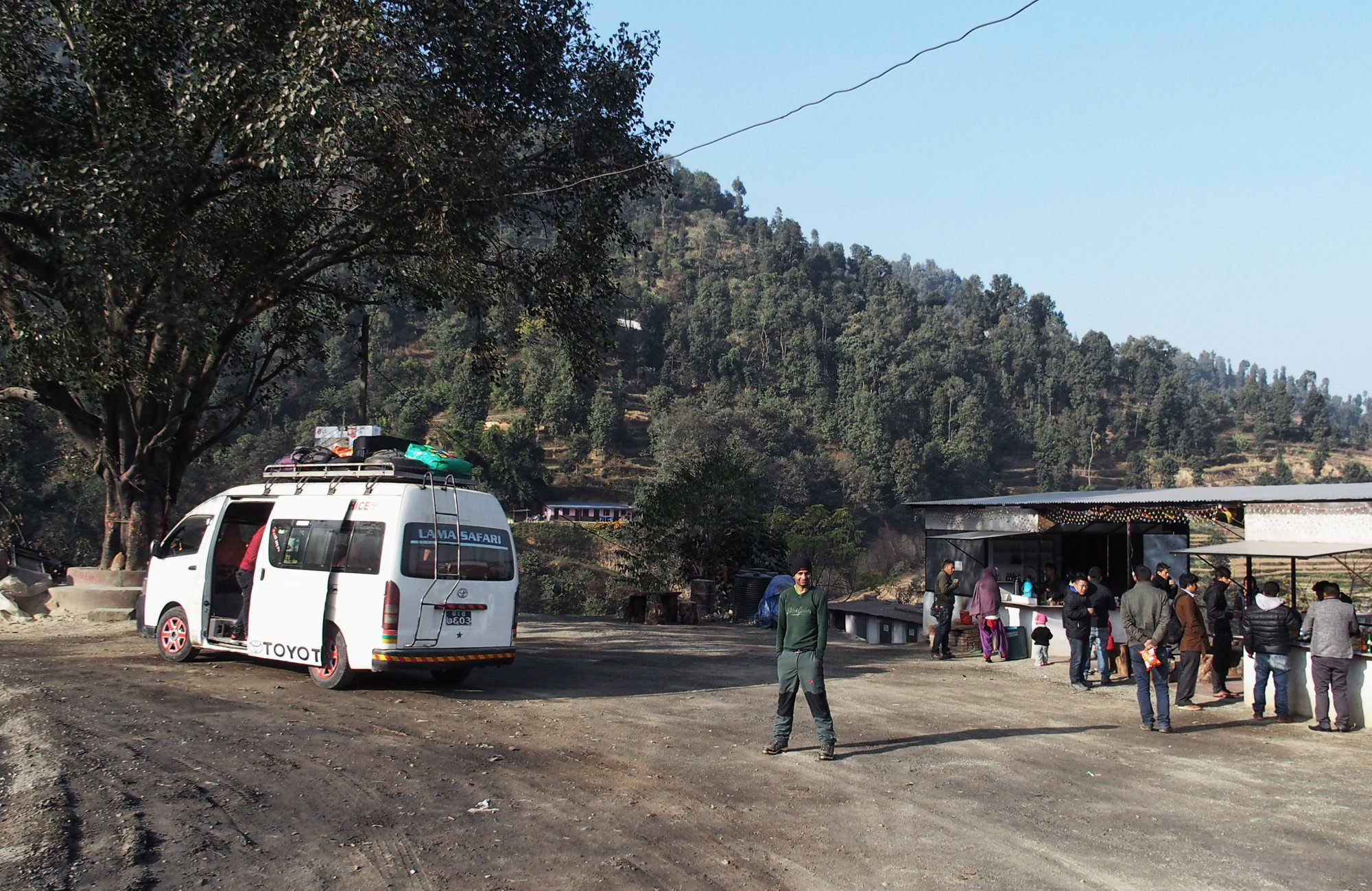 Minibus auf dem Weg nach Besisahar