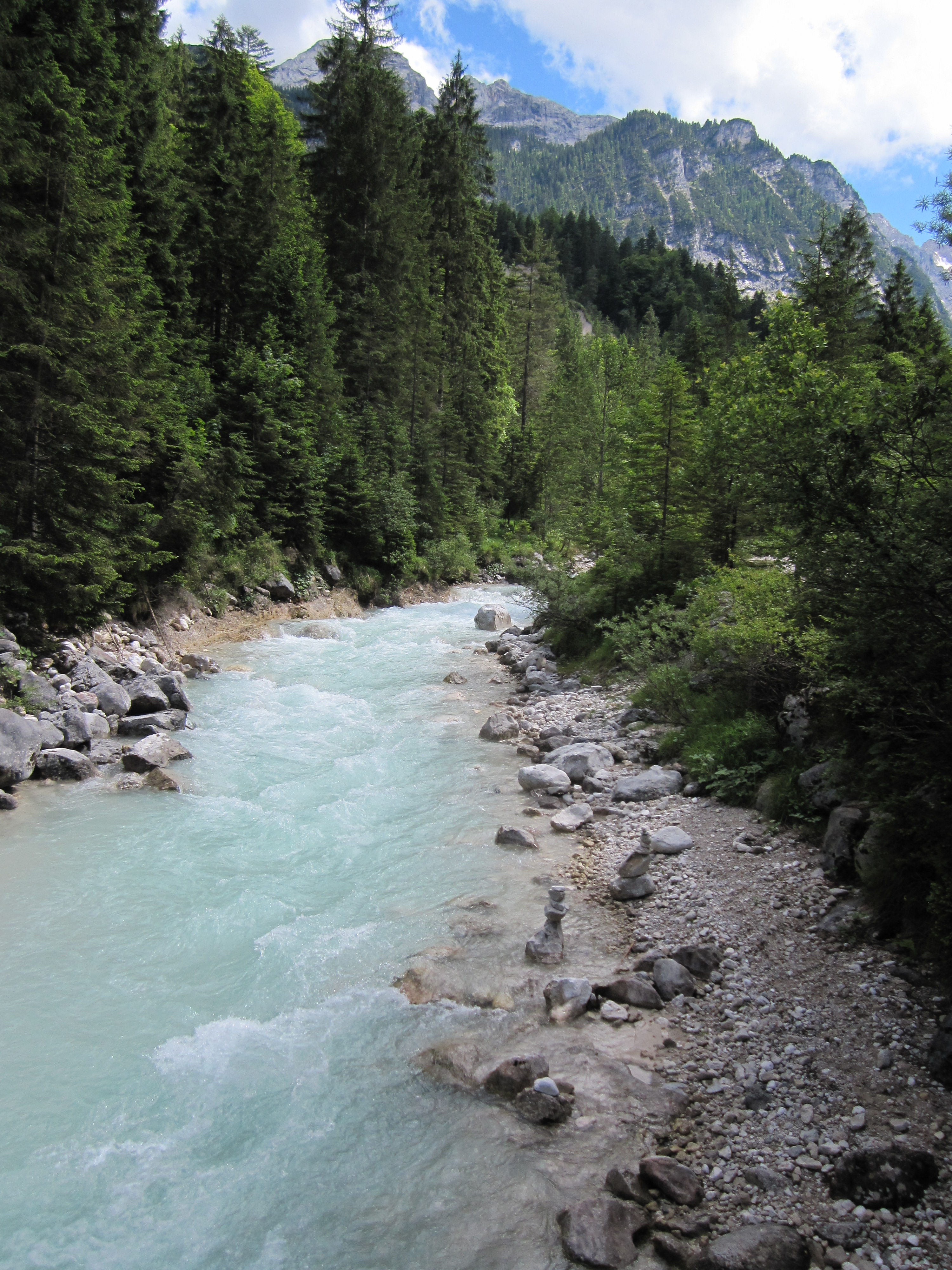 Partnach und Bergblick, Durchs Reintal auf die Zugspitze Hüttentour Fjella