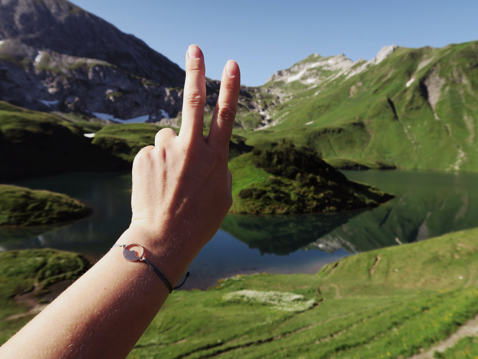 Mit Alpenblick Armband am Schrecksee
