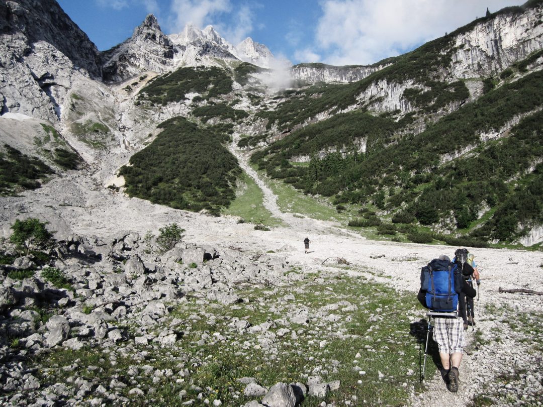 Durchs Reintal auf die Zugspitze Hüttentour Fjella