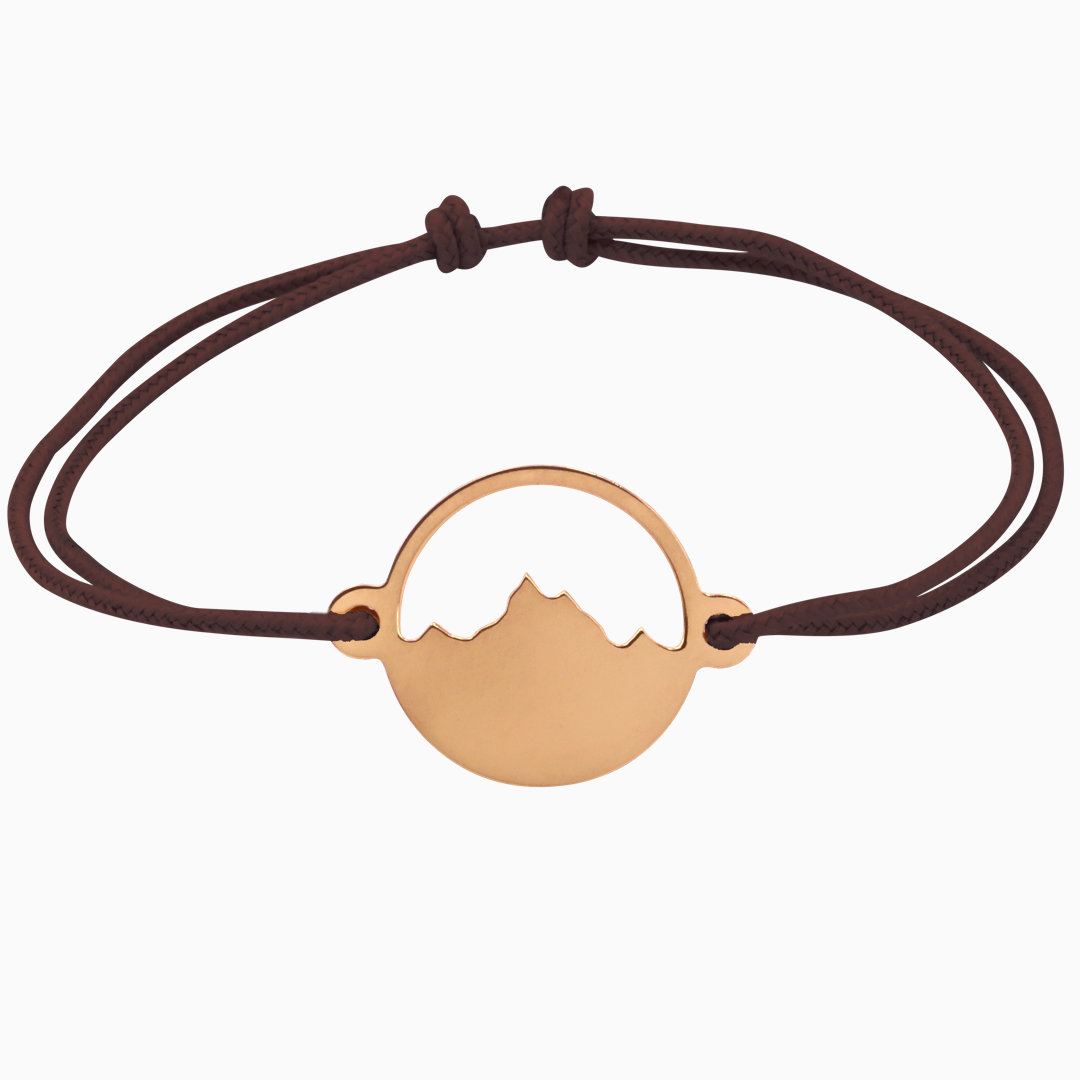 Alpenblick Armband Vergoldet Braunes Band Freigestellt Webseite 2020 Alpenblick Armband Vergoldet Braunes Band Freigestellt Webseite 2020