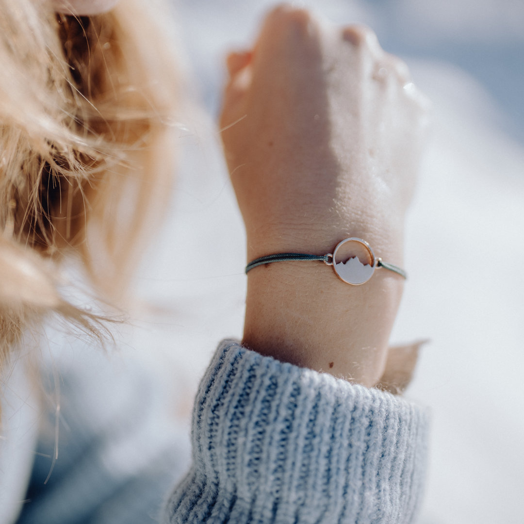 Alpenblick Armband Ricarda Schüller 2020-01 (4) Alpenblick Armband Ricarda Schüller 2020-01 (4)