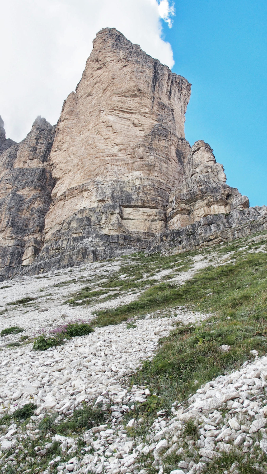 Blick auf die kleine Zinne vom Paternkofelsattel