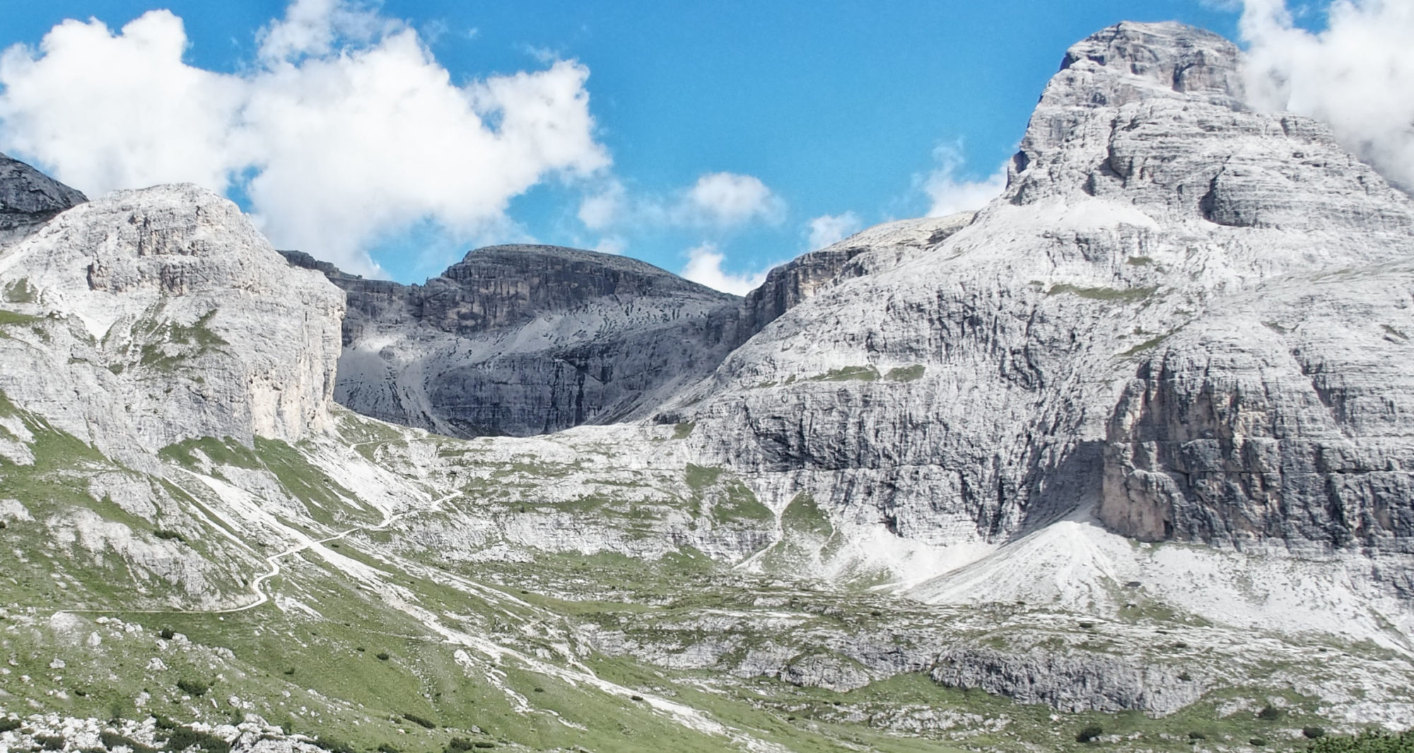 Mein Wanderweg fügt sich in die Landschaft ein
