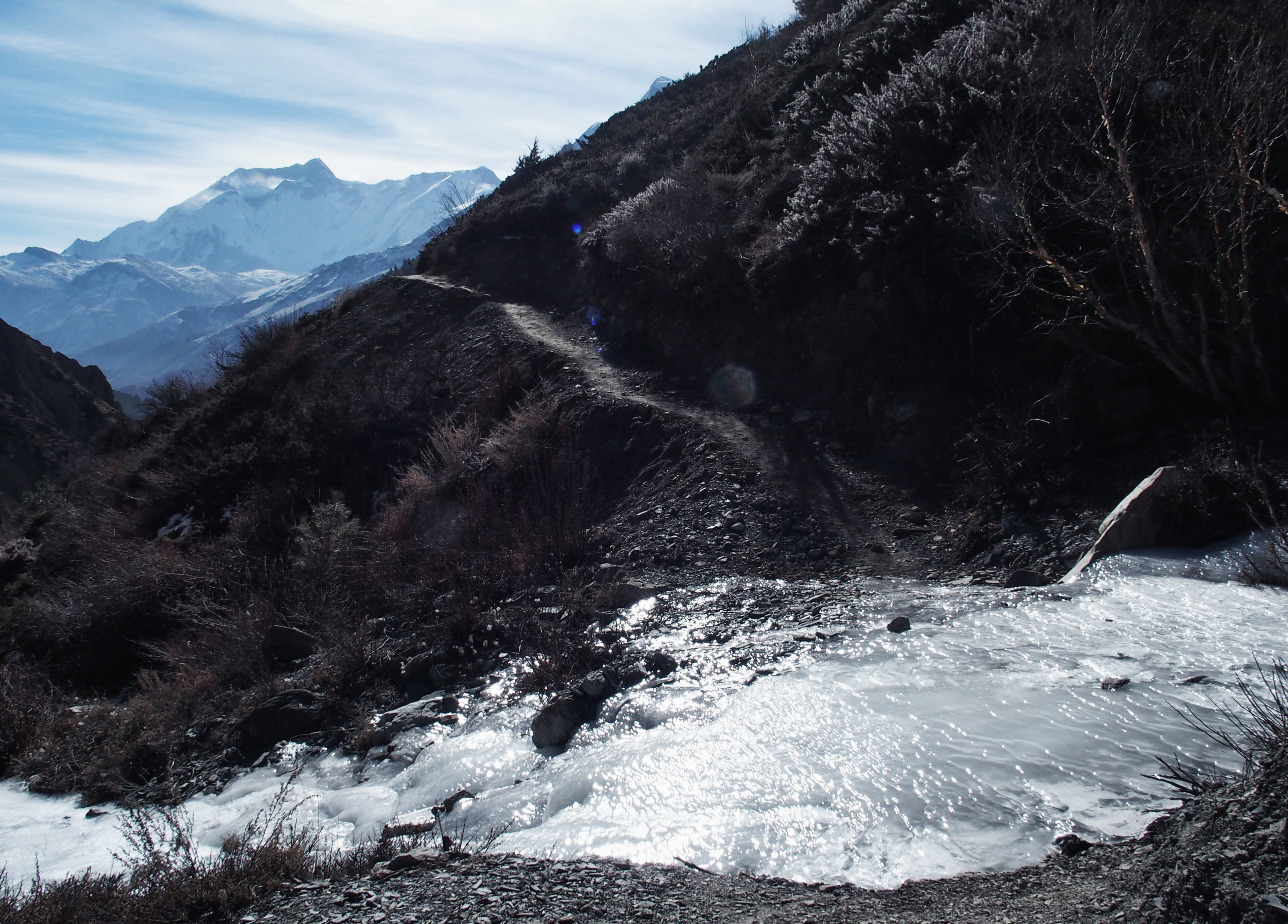 Eis auf dem Trail - Annapurna Circuit Trekking