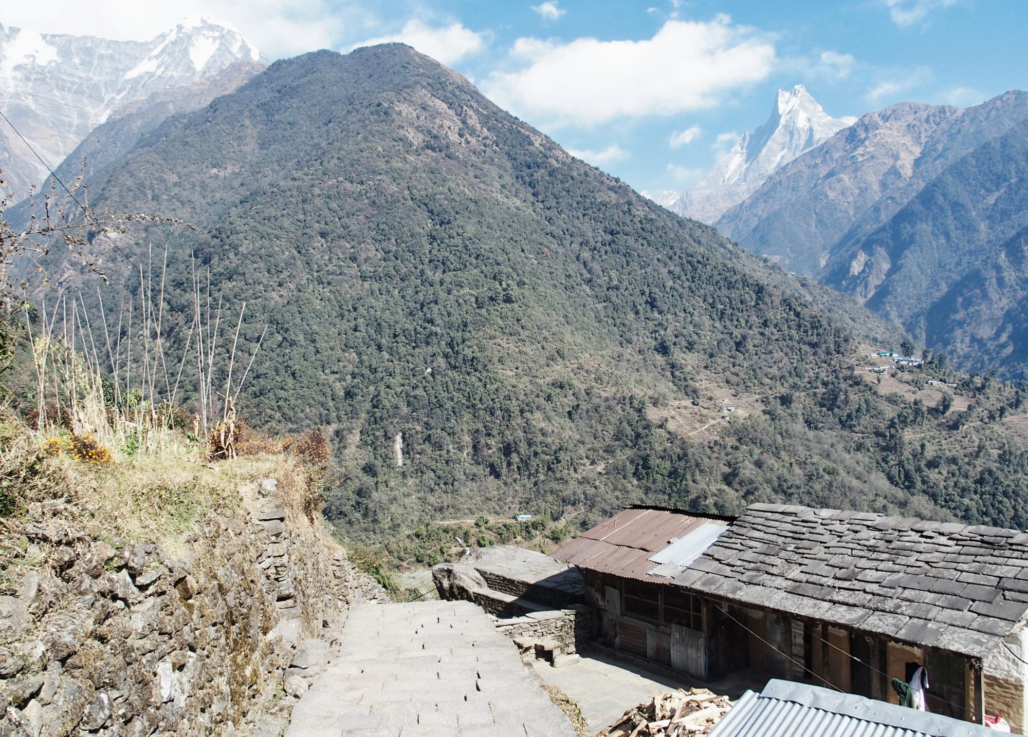 Am oberen Ende von Chomrong. Annapurna Base Camp