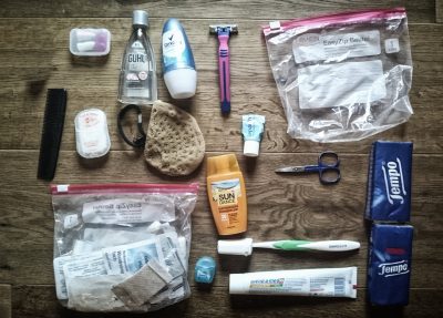 Kosmetika Packliste Hüttentour, Packliste Alpenüberquerung, Wandern, Mehrtagestour,