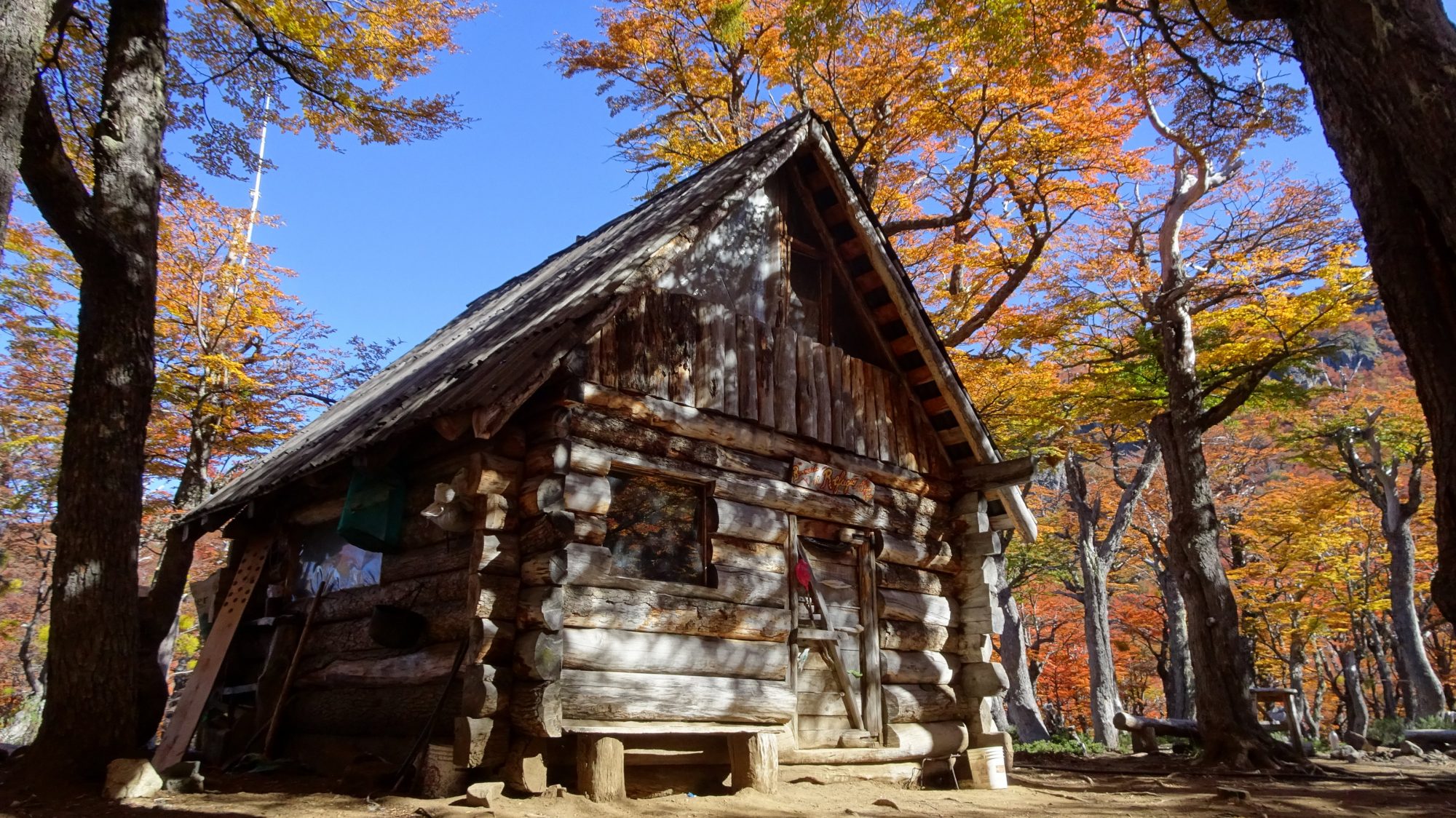 Fjella El Bolson Dedo Gordo Hütte Wanderung Patagonien Warton Dedo Gordo Encanto Blanco Wanderroute Wandern Refugio Dedo Gordo