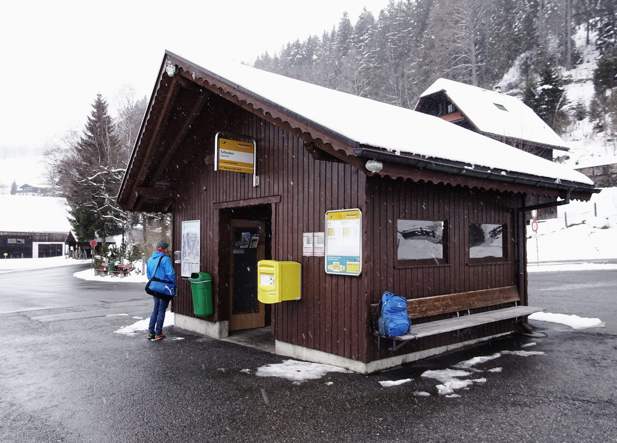 Schweiz, Luzern, Eigenthal, Winterwanderung Pilatus, Schneeschuhwandern