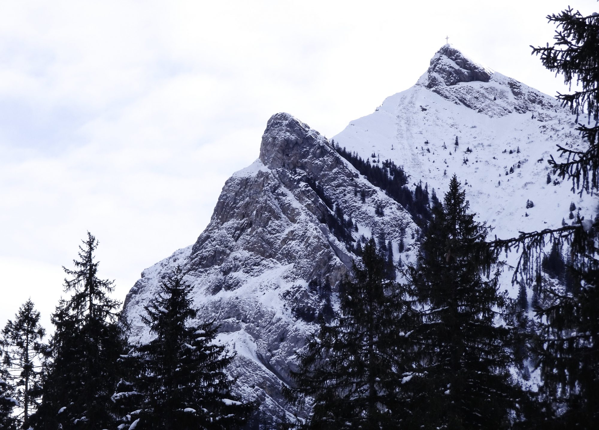 Schweiz, Luzern, Eigenthal, Winterwanderung Pilatus, Schneeschuhwandern