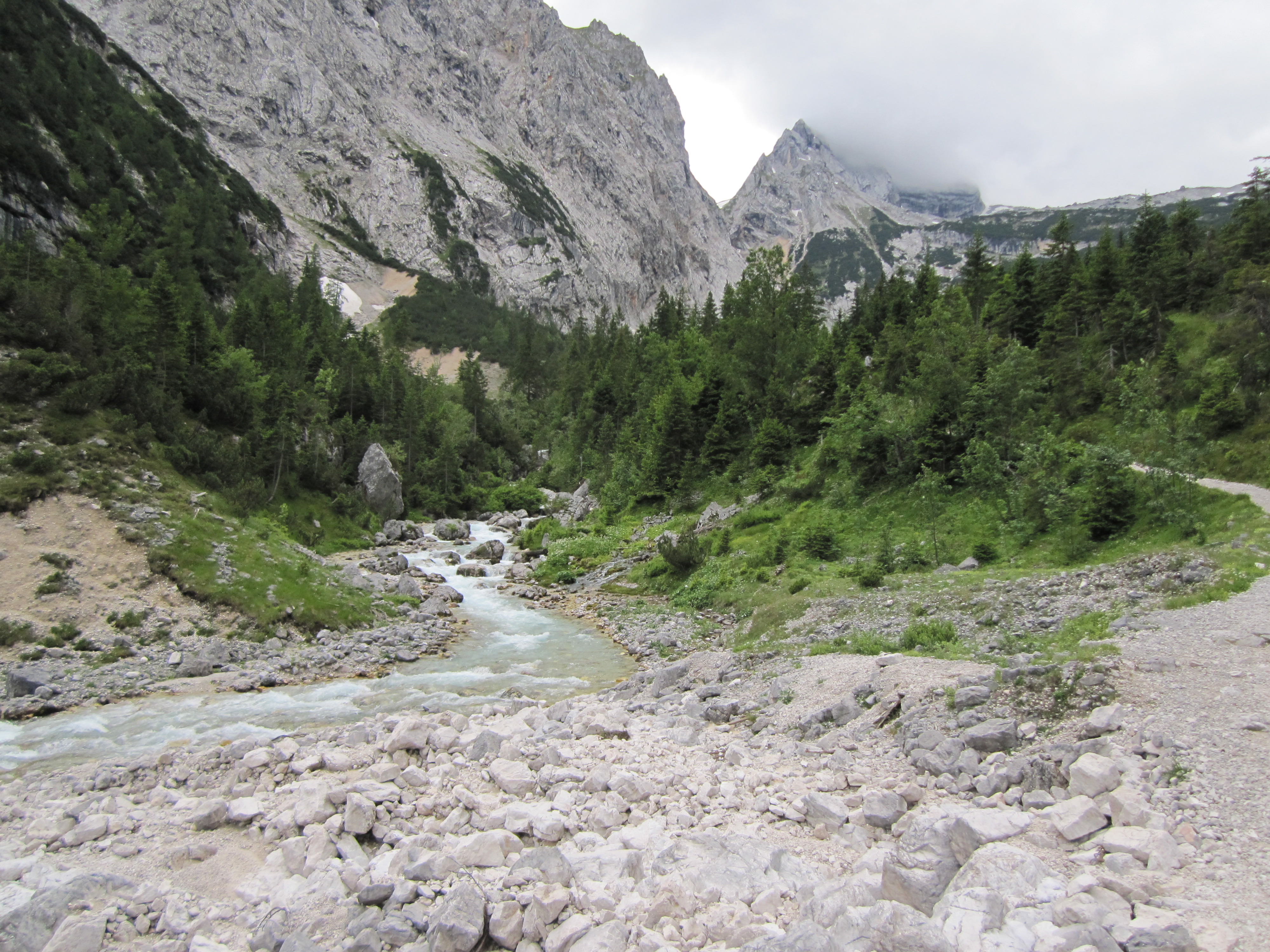 Reintal, Durchs Reintal auf die Zugspitze Hüttentour Fjella
