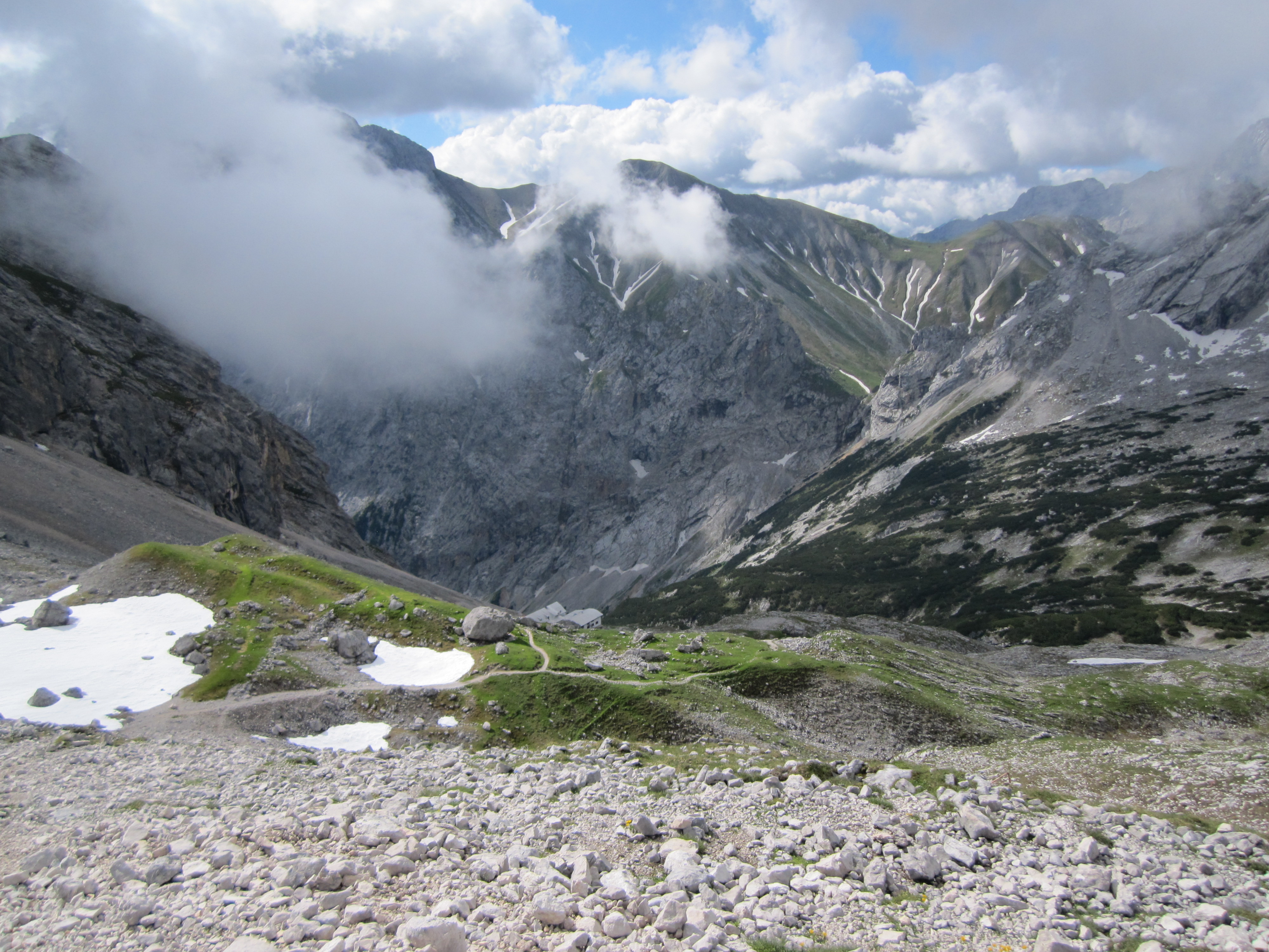 Durchs Reintal auf die Zugspitze Hüttentour Fjella