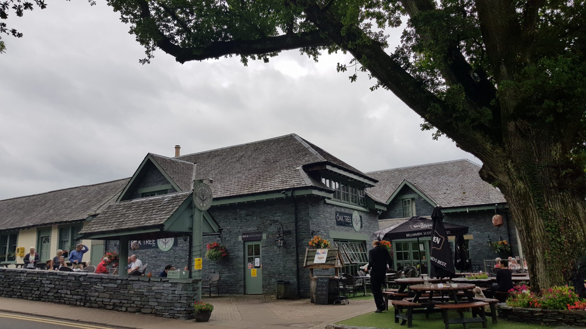 Oak Tree Inn Pub, Hotel & Café, West Highland Way, Schottland, Wanderung, Weitwandern, Trekking, Highlands