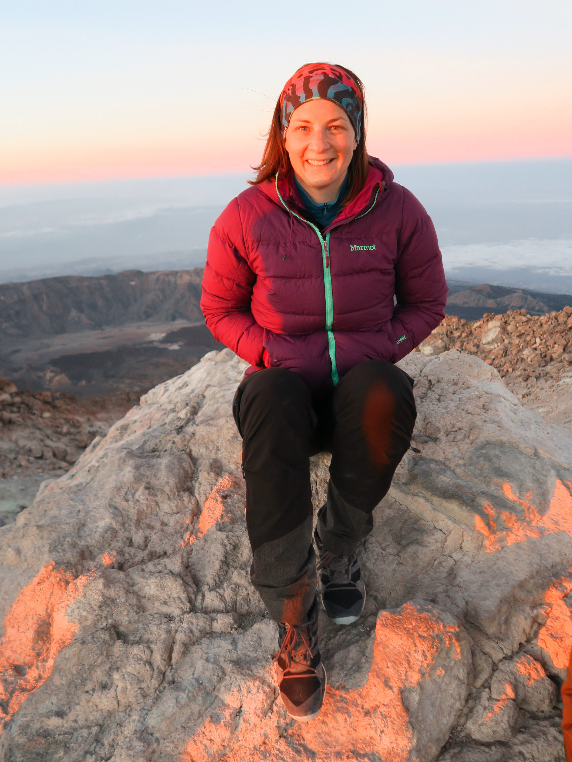 Bettina beim Sonnenaufgang vom Pico del Teide