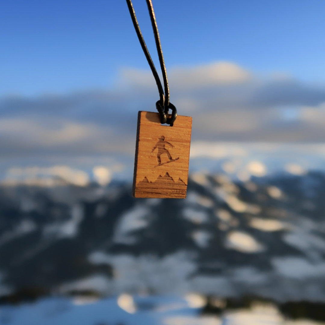 Holzkette Snowboarder Wilder Kaiser Webseite 2020 Holzkette Snowboarder Wilder Kaiser Webseite 2020