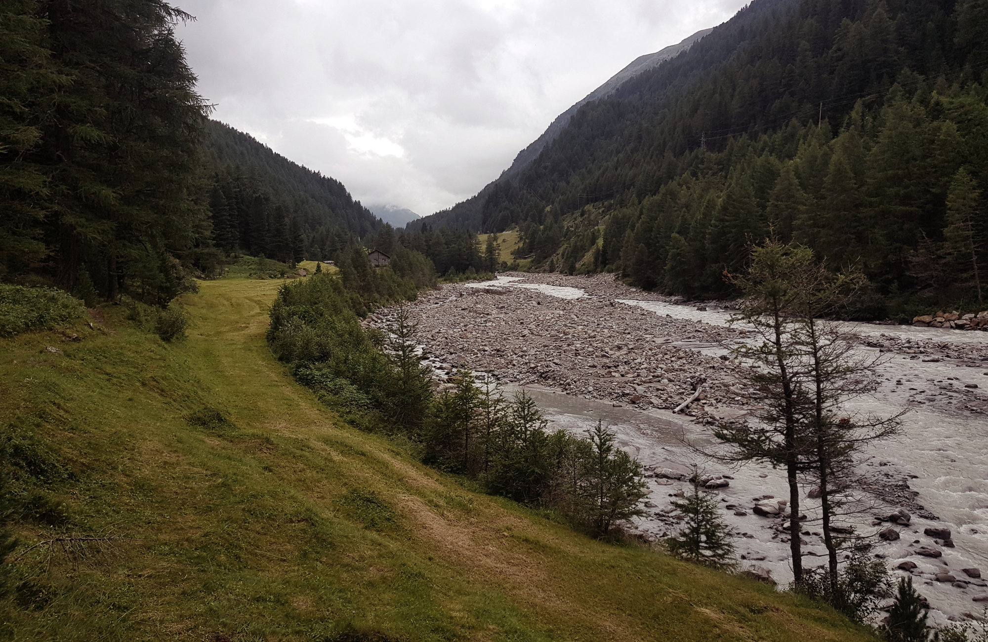 Gurgler Ache, Wandern Ötztaler Urweg, Wandern im Ötztal, Trekking im Ötztal, Ötztaler Alpen, Tirol, Genusswanderung, Regenwanderung