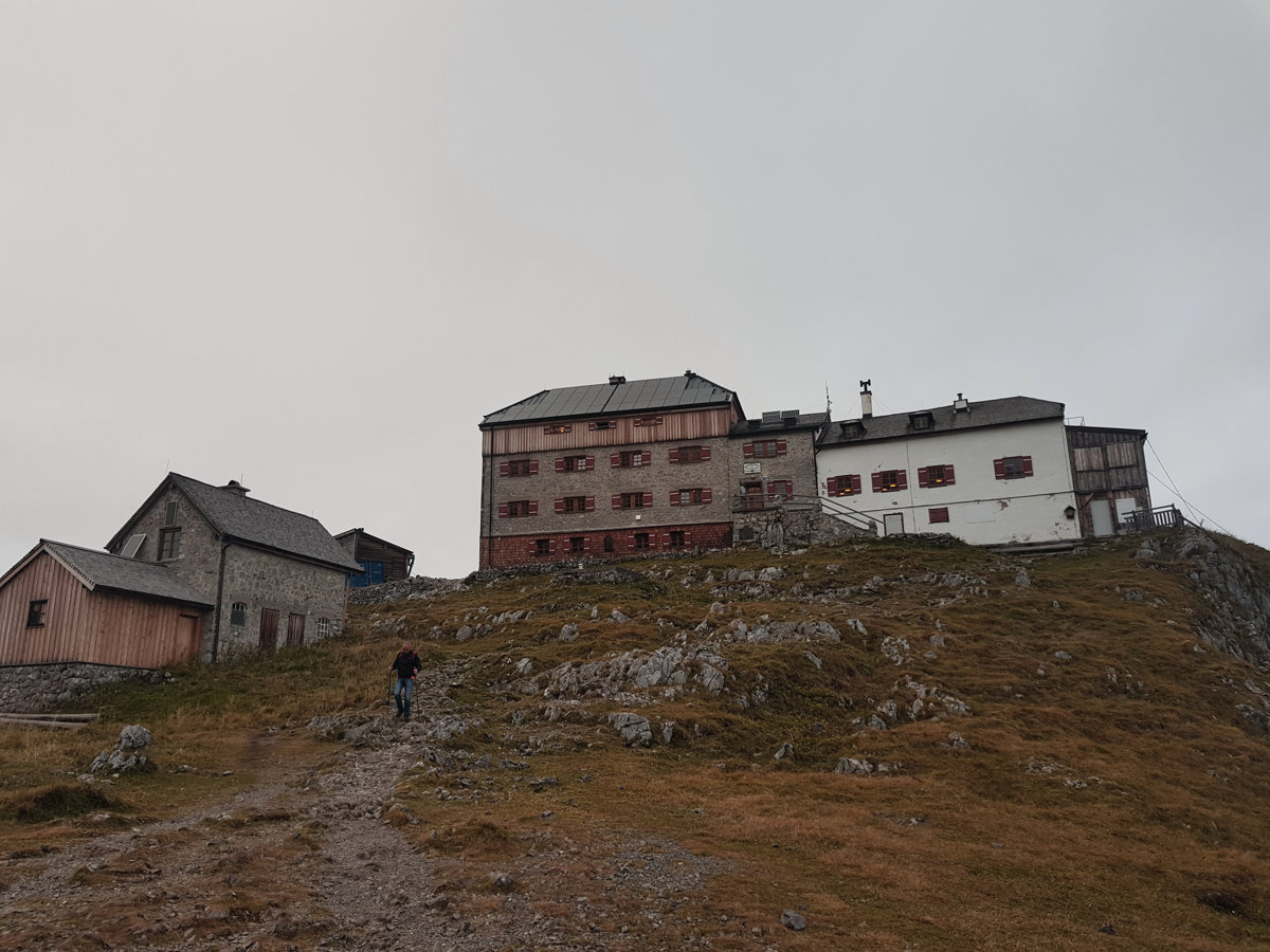Morgens am Watzmannhaus