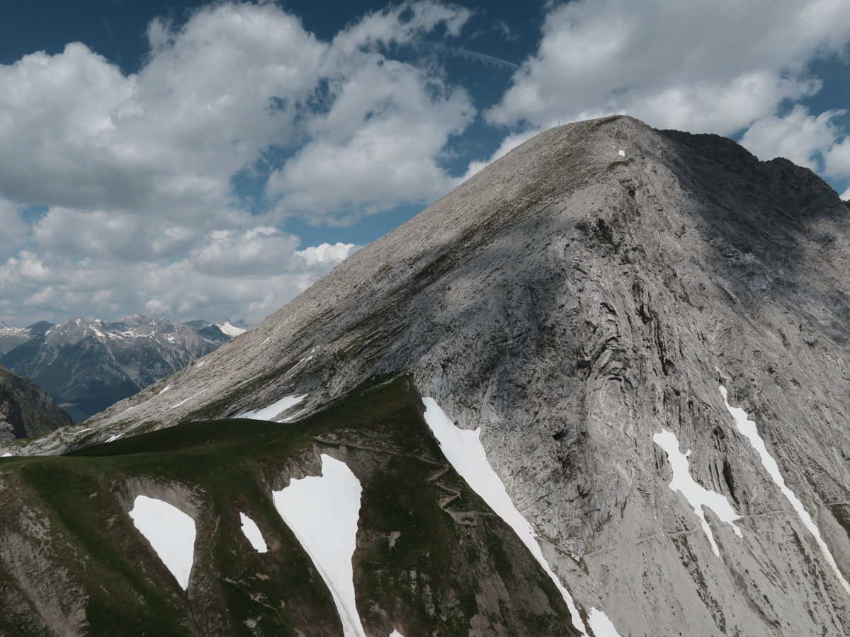 Blick zum Grießkopf vom Malatschkopf