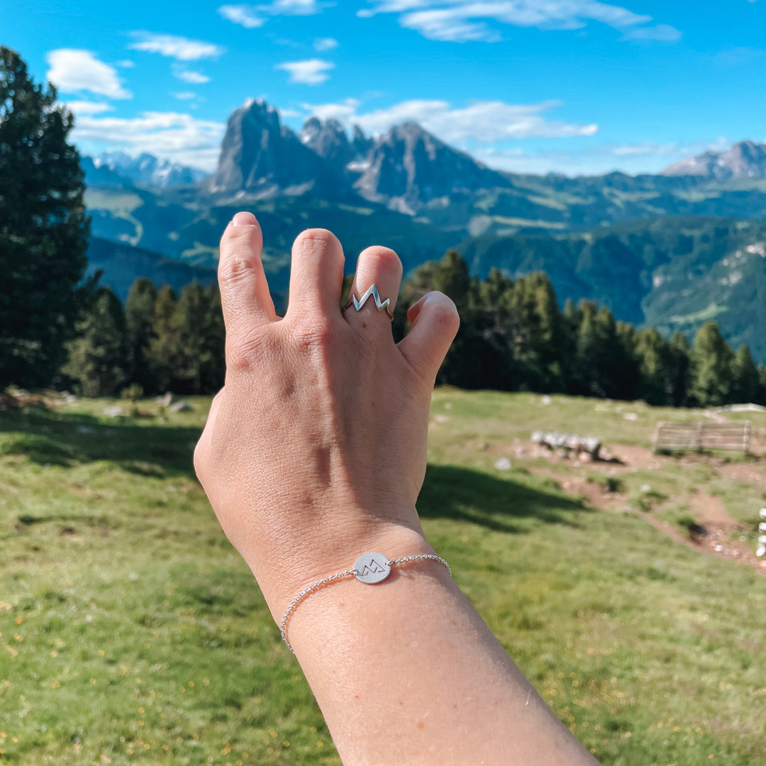 Armband Ring Südtirol Göden 2022-07 Webseite Direttissima Armband Bergzauber Ring Dolomiten Langkofel Südtirol Gröden