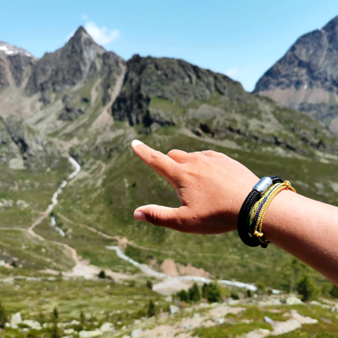 Bergseil Alpensalamander Alpenbänder Outdoorglück Bearbeitet Quadratisch Bergseil Alpensalamander Alpenbänder Outdoorglück Bearbeitet Quadratisch