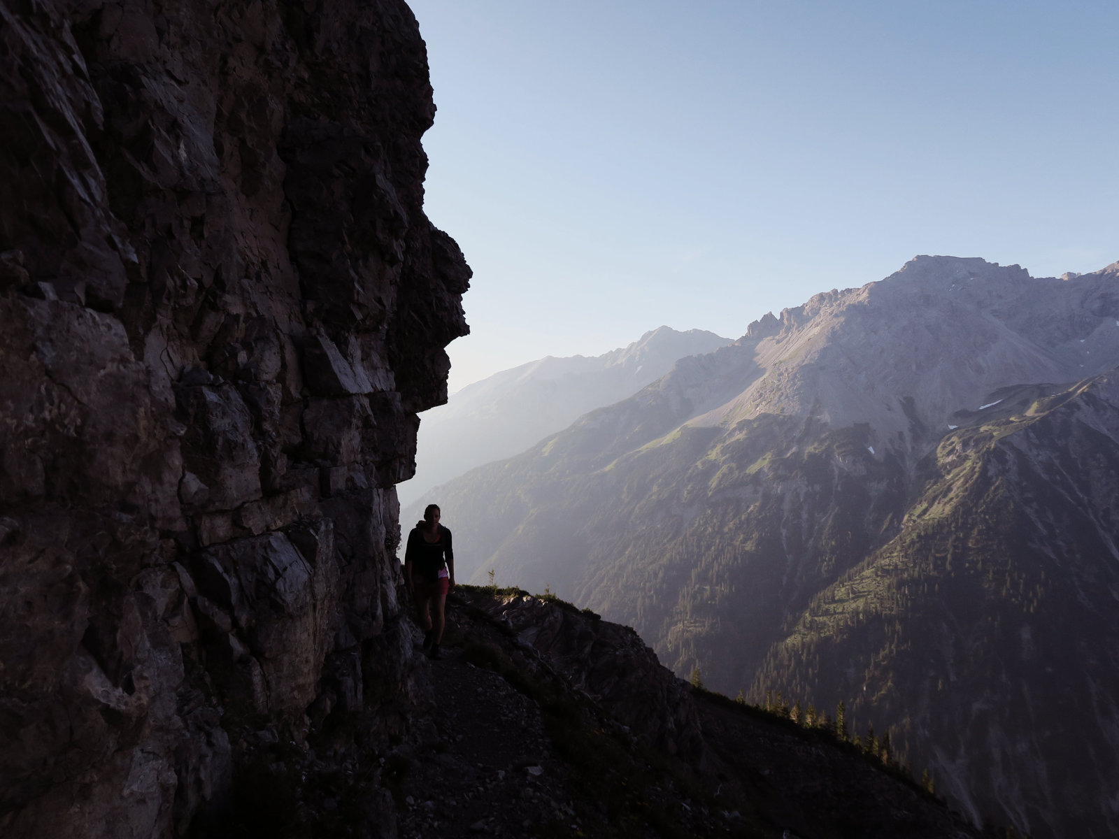 Schmale Pfade auf dem Weg zum Schrecksee