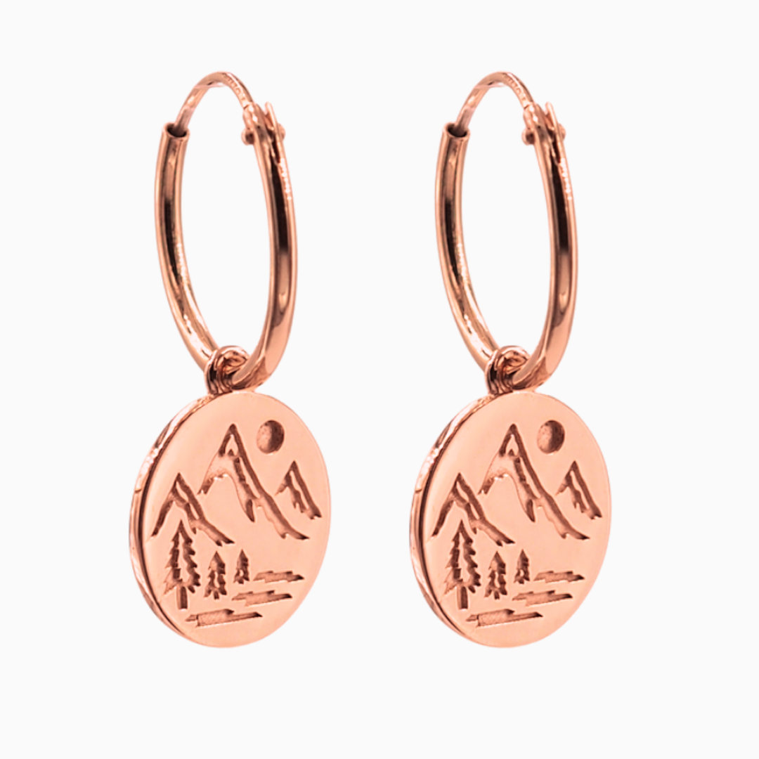 Wanderlust Ohrringe Rosévergoldet Freigestellt Webseite Seitlich Wanderlust Ohrringe Rosévergoldet Freigestellt Webseite Seitlich