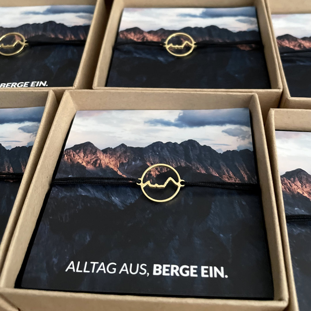 Watzmann Armband Vergoldet mit Schachtel 2 Webseite Watzmann Armband Vergoldet mit Schachtel 2 Webseite